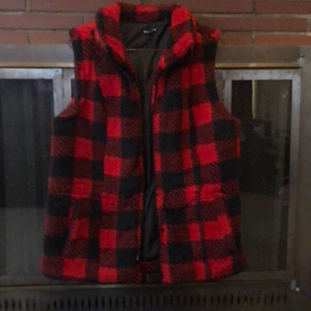Buffalo Plaid fleece vest size medium